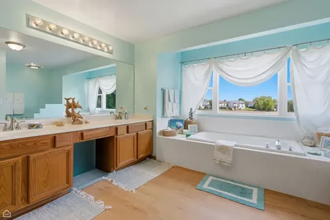 1017 Wheatland Drive Crystal Lake IL 60014