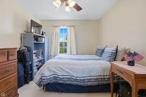 1017 Wheatland Drive Crystal Lake IL 60014