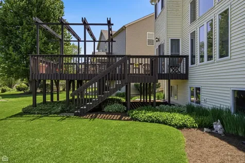 1017 Wheatland Drive Crystal Lake IL 60014