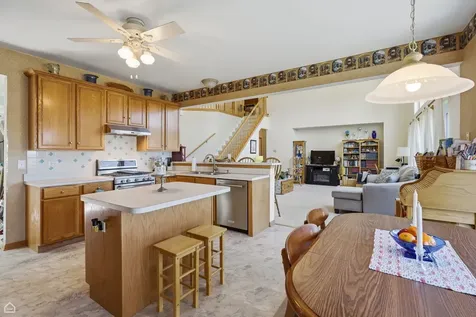 1017 Wheatland Drive Crystal Lake IL 60014