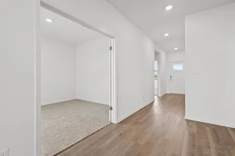 290 Snowdrop Lane Elgin IL 60124