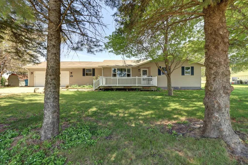 6740 Albany Road Erie IL 61250
