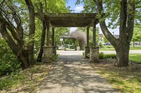 0N408 Eldon Drive N Geneva IL 60134