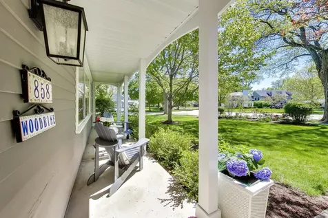 858 Woodbine Lane Northbrook IL 60062