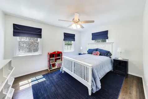 858 Woodbine Lane Northbrook IL 60062