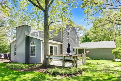 858 Woodbine Lane Northbrook IL 60062