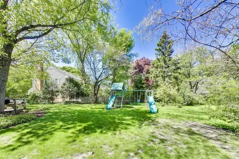858 Woodbine Lane Northbrook IL 60062