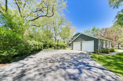 858 Woodbine Lane Northbrook IL 60062