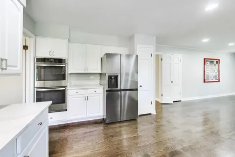 858 Woodbine Lane Northbrook IL 60062