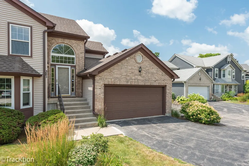 321 Kresswood Drive West Chicago IL 60185