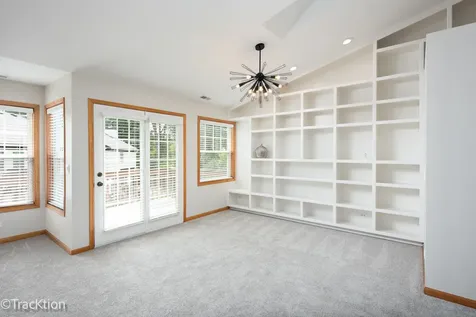 321 Kresswood Drive West Chicago IL 60185