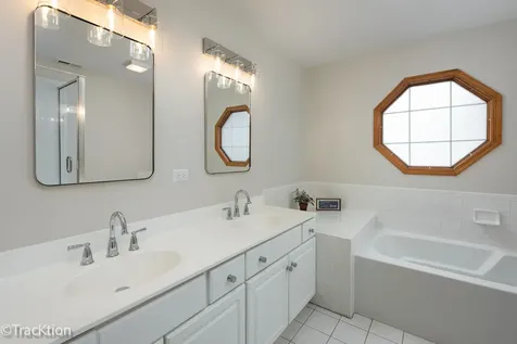 321 Kresswood Drive West Chicago IL 60185