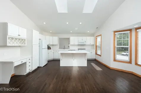 321 Kresswood Drive West Chicago IL 60185