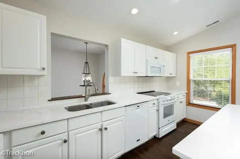 321 Kresswood Drive West Chicago IL 60185