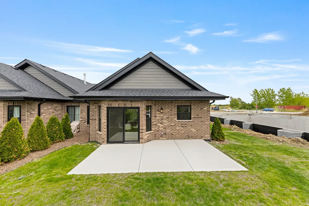 2600 Delavan Drive New Lenox IL 60451