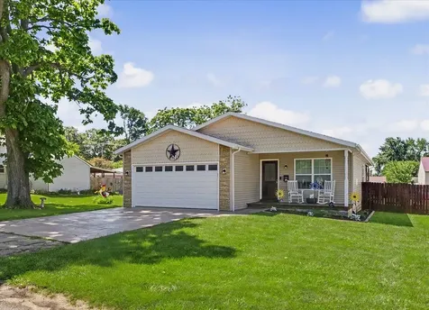 320 East Bogardus Street Paxton IL 60957