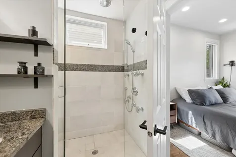 3728 North Kenmore Avenue Chicago IL 60613