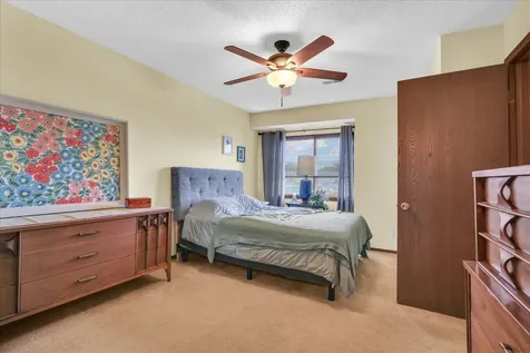 2108 Sunview Drive Champaign IL 61821