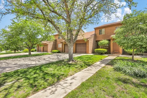 2108 Sunview Drive Champaign IL 61821