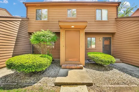 2108 Sunview Drive Champaign IL 61821