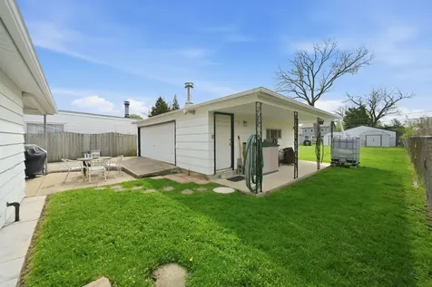 10443 West Medill Avenue Melrose Park IL 60164