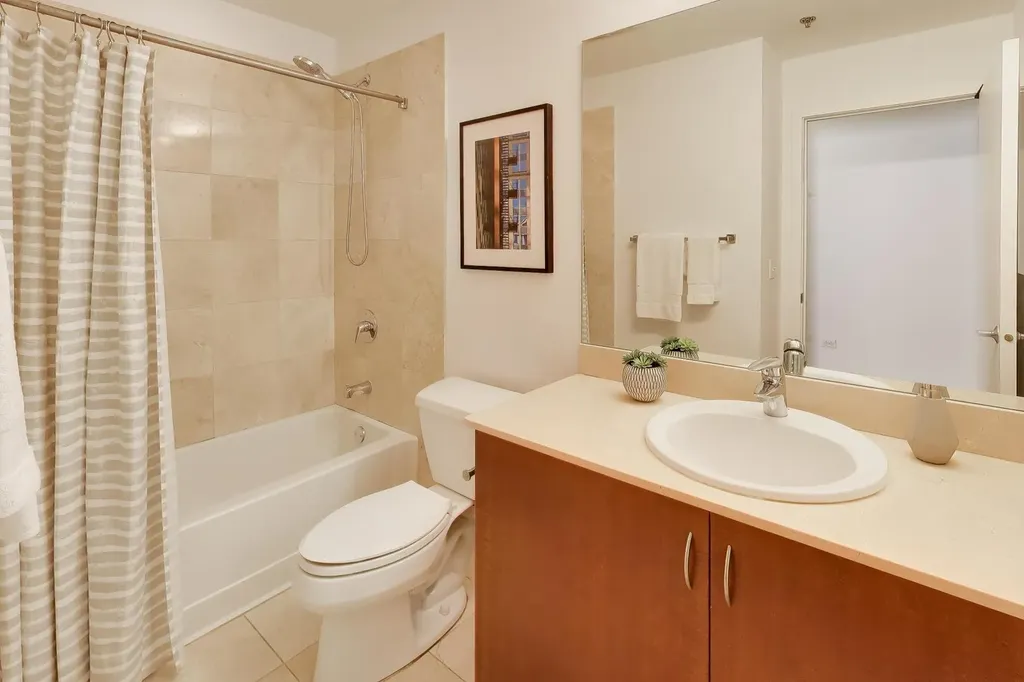 303 West Ohio Street Chicago IL 60654