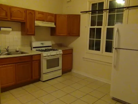 1552 West Highland Avenue Chicago IL 60660
