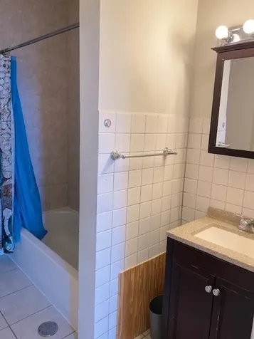 1552 West Highland Avenue Chicago IL 60660
