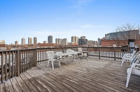 301 West Scott Street Chicago IL 60610