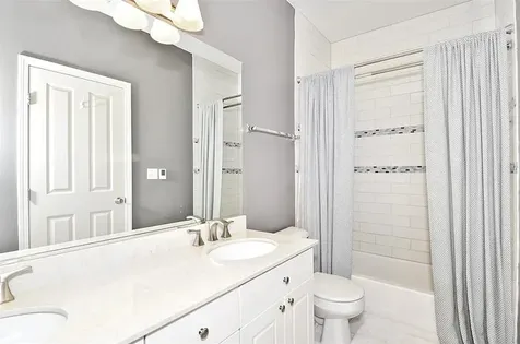 301 West Scott Street Chicago IL 60610