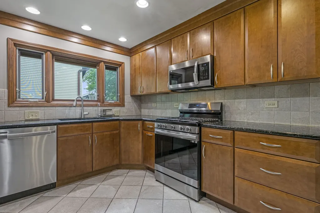 119 Garland Court Glendale Heights IL 60139