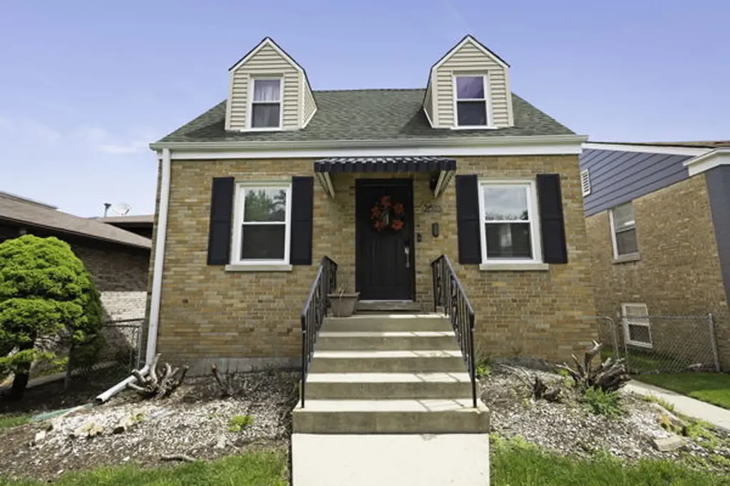 2623 Rhodes Avenue River Grove IL 60171