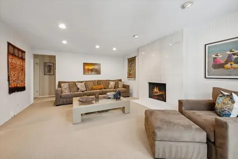 3724 Winnetka Road Glenview IL 60026