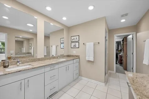 3724 Winnetka Road Glenview IL 60026
