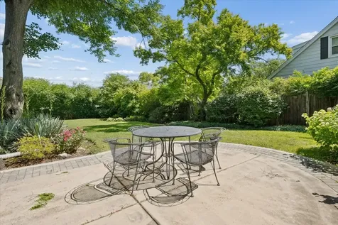 3724 Winnetka Road Glenview IL 60026