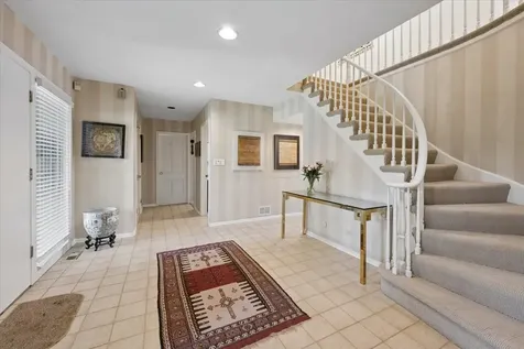 3724 Winnetka Road Glenview IL 60026