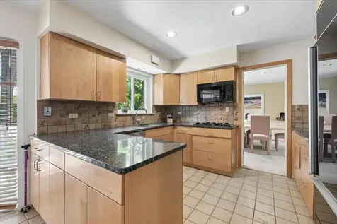 3724 Winnetka Road Glenview IL 60026