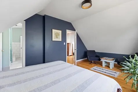 2911 North Washtenaw Avenue Chicago IL 60618