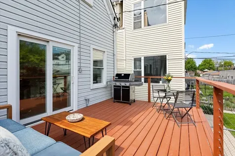 2911 North Washtenaw Avenue Chicago IL 60618