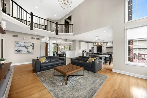 1045 Hilltop Drive Lemont IL 60439
