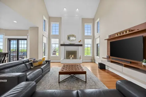 1045 Hilltop Drive Lemont IL 60439