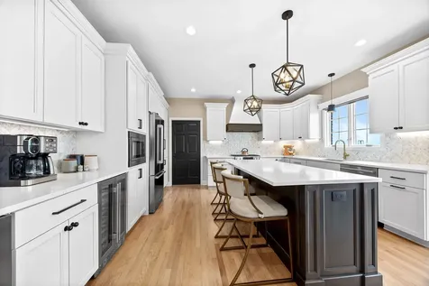 1045 Hilltop Drive Lemont IL 60439
