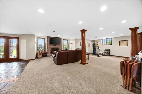 1045 Hilltop Drive Lemont IL 60439
