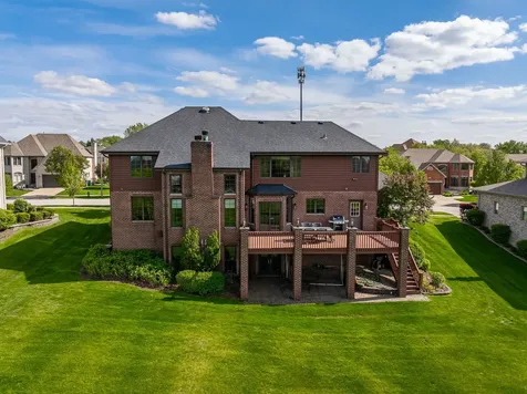 1045 Hilltop Drive Lemont IL 60439