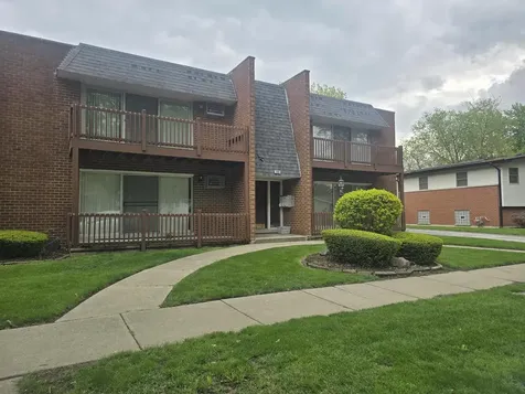 523 North Pleasant Drive Glenwood IL 60425