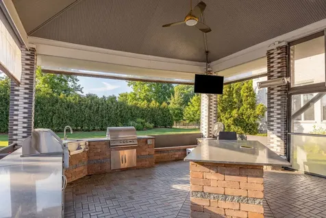 1 Bell Oak Lane Lemont IL 60439