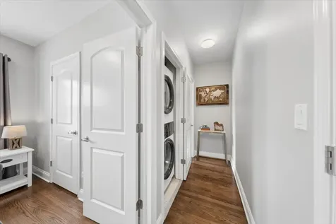 7409 North Hoyne Avenue Chicago IL 60645