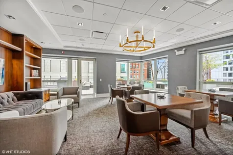 57 East Delaware Place Chicago IL 60611