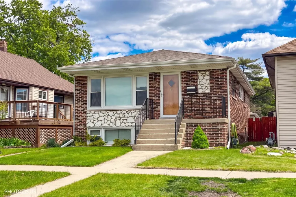 4043 North Wagner Avenue Schiller Park IL 60176