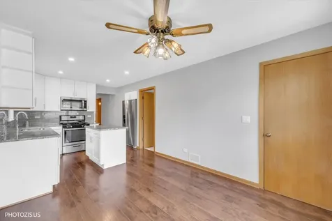 4043 North Wagner Avenue Schiller Park IL 60176